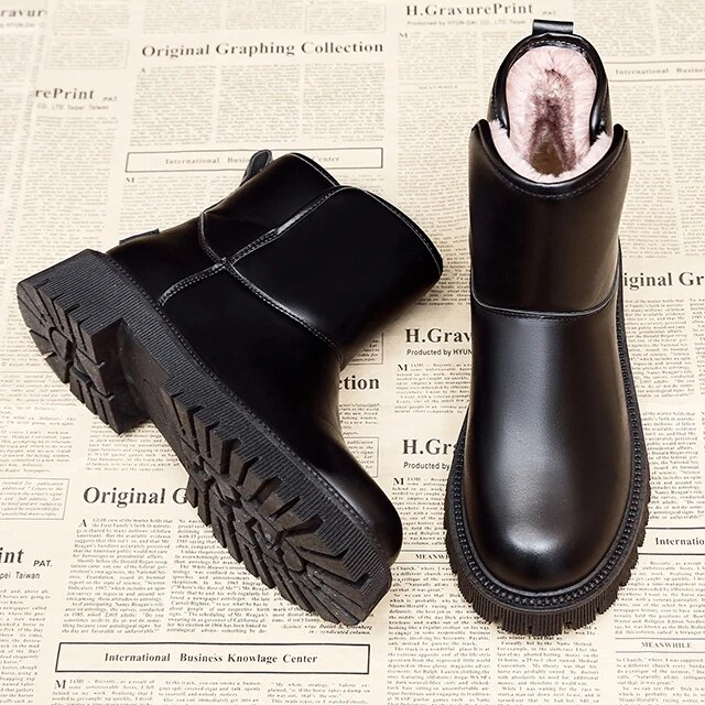 Damskie Buty Zimowe – Ciepłe Krótkie Botki z Miękkim Wnętrzem