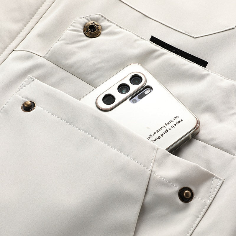 Męska zimowa parka – ciepła kurtka z kapturem i wieloma kieszeniami