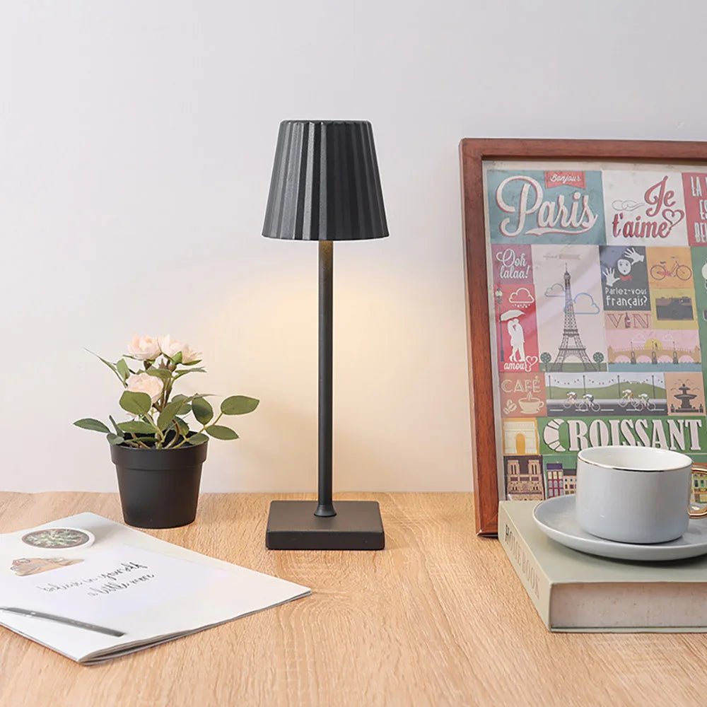 Bezprzewodowa Lampka Stołowa z Ciepłym Światłem i Akumulatorem Ładowalnym