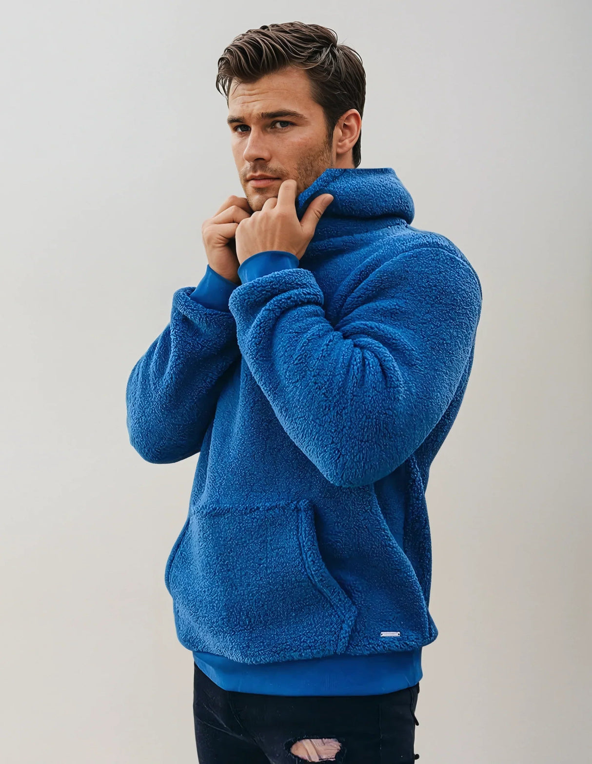 Męska bluza z polaru z kapturem – miękka, ciepła i wygodna