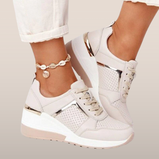 Stylowe sneakersy na koturnie z wentylacją