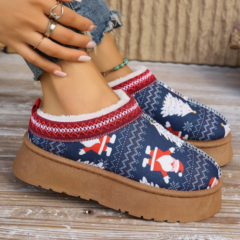 Damskie kapcie świąteczne – ciepłe zimowe pantofle z świątecznym wzorem