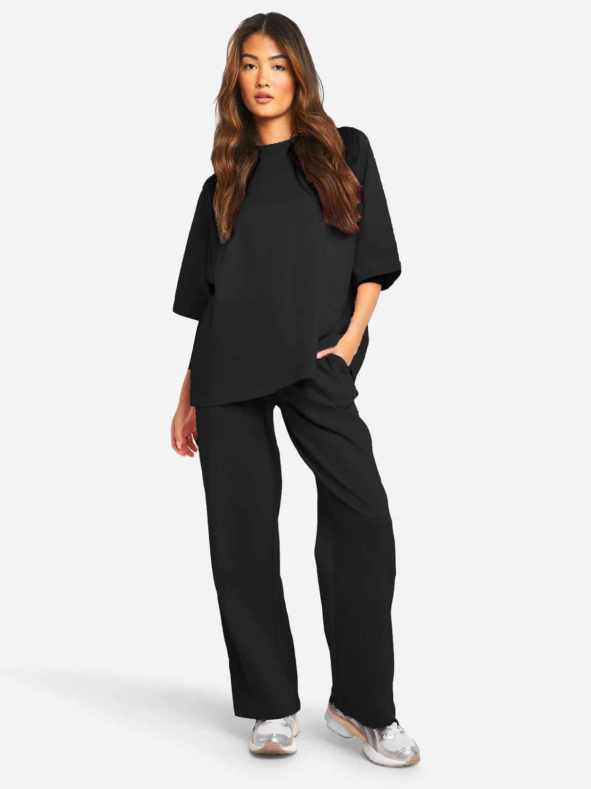 Oversizowany letni zestaw damski – przewiewna, wygodna i modna odzież na ciepłe dni