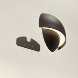 Nowoczesna lampa ścienna z półokrągłym designem do oświetlenia nastrojowego