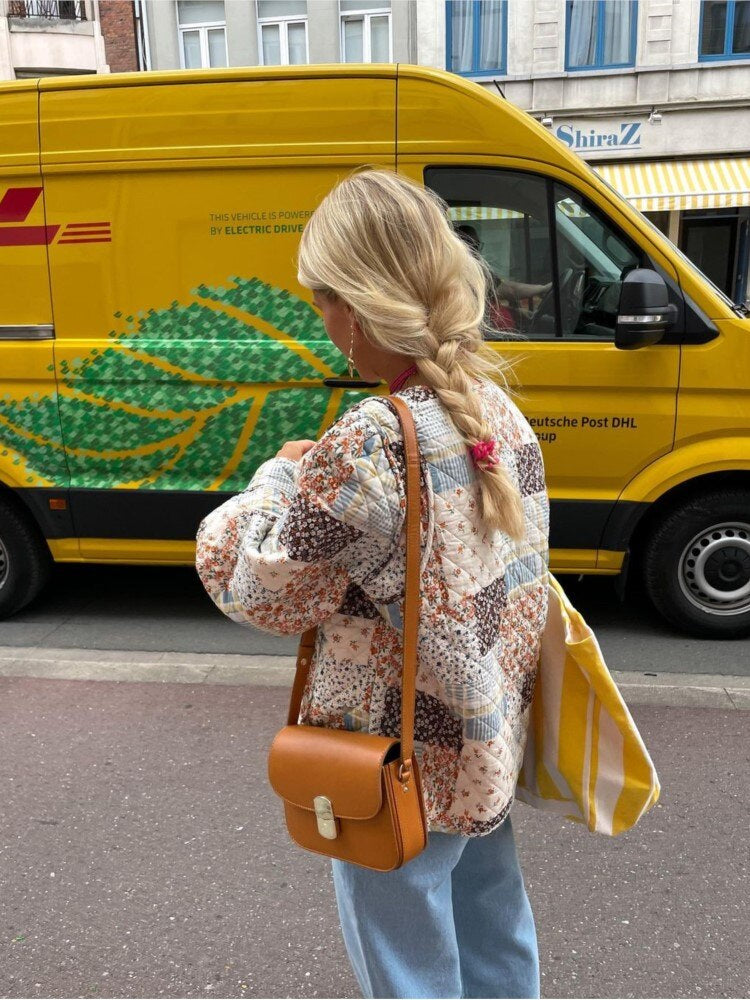 Damska patchworkowa kurtka oversize – lekka i stylowa