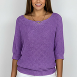 Damski sweter z dekoltem typu scoop – elegancki i wygodny krój