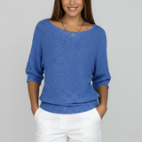 Damski sweter z dekoltem typu scoop – elegancki i wygodny krój