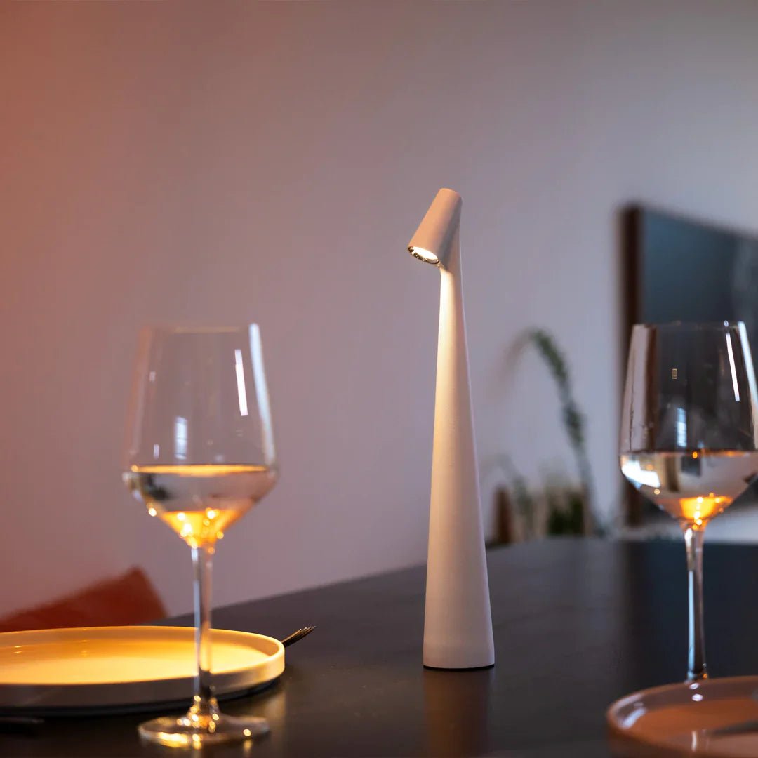 Minimalistyczna Lampa Stołowa Dotykowa z Nowoczesnym Designem