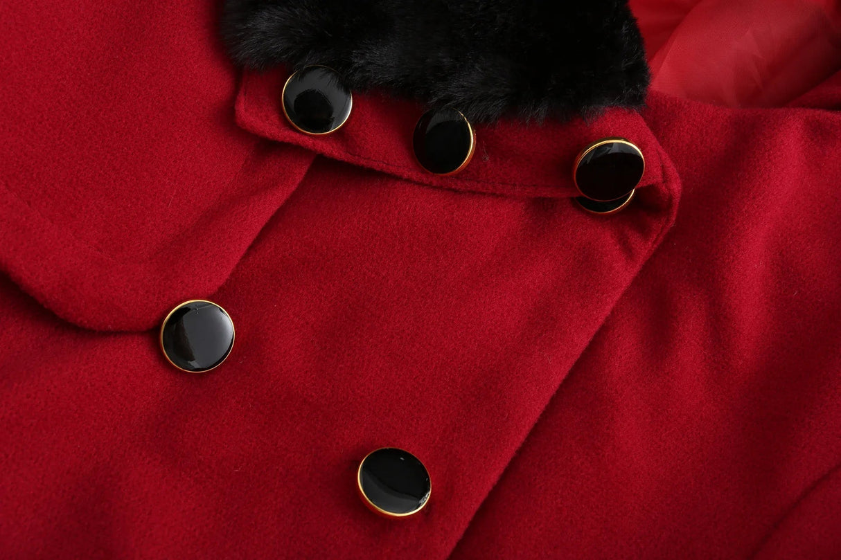 Damski płaszcz dwurzędowy z ocieplanym kołnierzem – klasyczny i ciepły