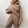 Oversized damski dres z kapturem i szerokimi spodniami dresowymi