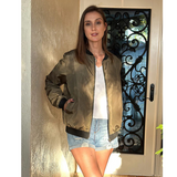 Damska kurtka bomberka z długim rękawem i zamkiem