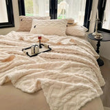 Miękki koc z pluszu z wzorem – Luksusowy ciepły koc do salonu i sypialni