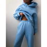 Oversized damski dres z kapturem i szerokimi spodniami dresowymi