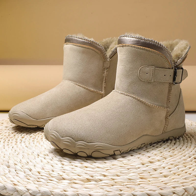 Ciepłe zimowe kozaki z futerkiem – wygodne damskie botki