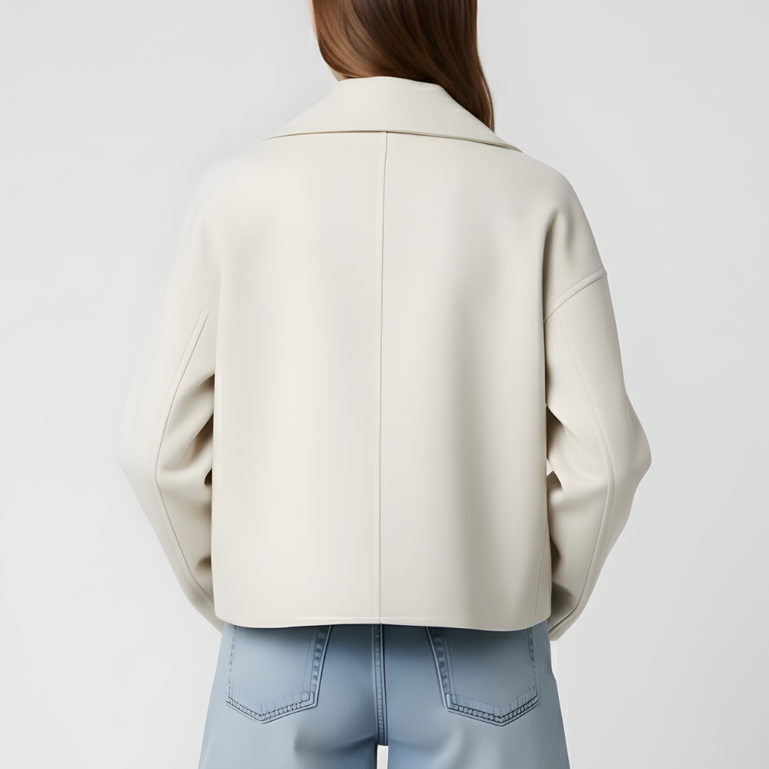 Krótka Damska Marynarka Dwurzędowa – Elegancka i Ponadczasowa