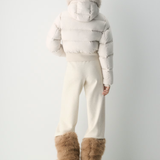 Damska kurtka puchowa z kapturem i krótkim krojem