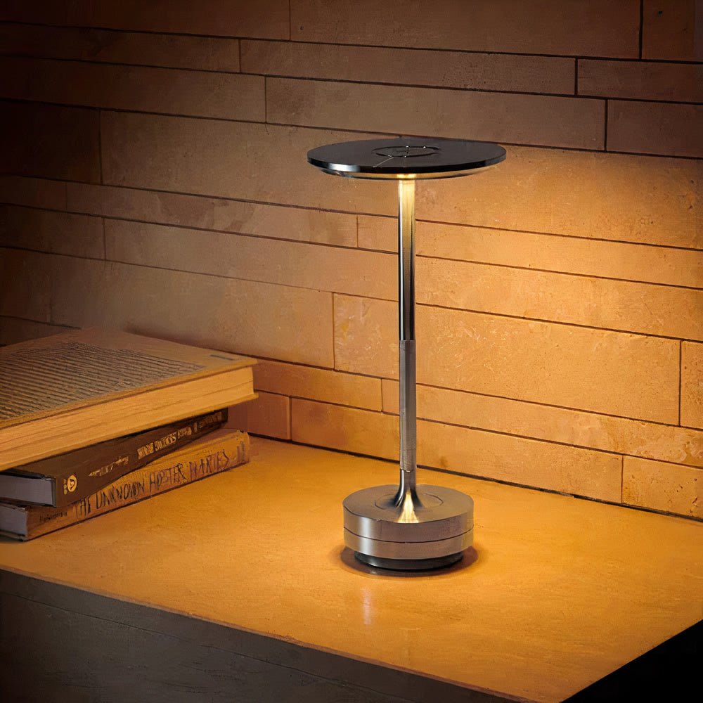 Minimalistyczna Lampa Stołowa z Ciepłym Światłem i Eleganckim Designem