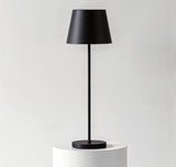Minimalistyczna Wysoka Lampa Stołowa z Ciepłym Światłem LED