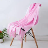 Elegancki Szal Damski – Miękki Zimowy Szalik z Frędzlami