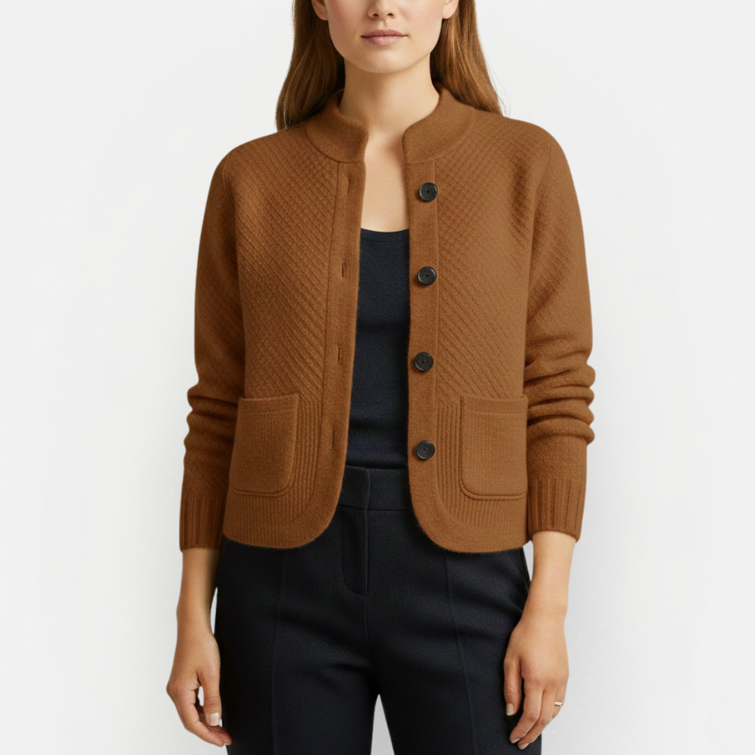 Damski sweter z guzikami i okrągłym dekoltem