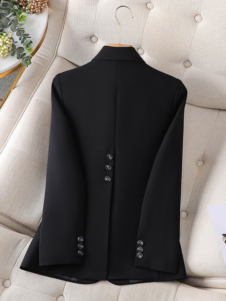 Elegancka Taliowana Marynarka Damska z Jednorzędowym Zapięciem – Biznesowa i Formalna