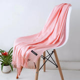 Elegancki Szal Damski – Miękki Zimowy Szalik z Frędzlami