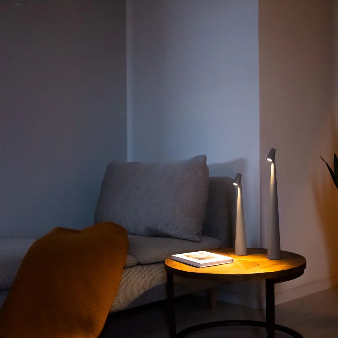 Minimalistyczna Lampa Stołowa Dotykowa z Nowoczesnym Designem