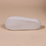 Świąteczne Kapcie Damskie – Ciepłe Zimowe Pantofle z Festiwalowym Wzorem